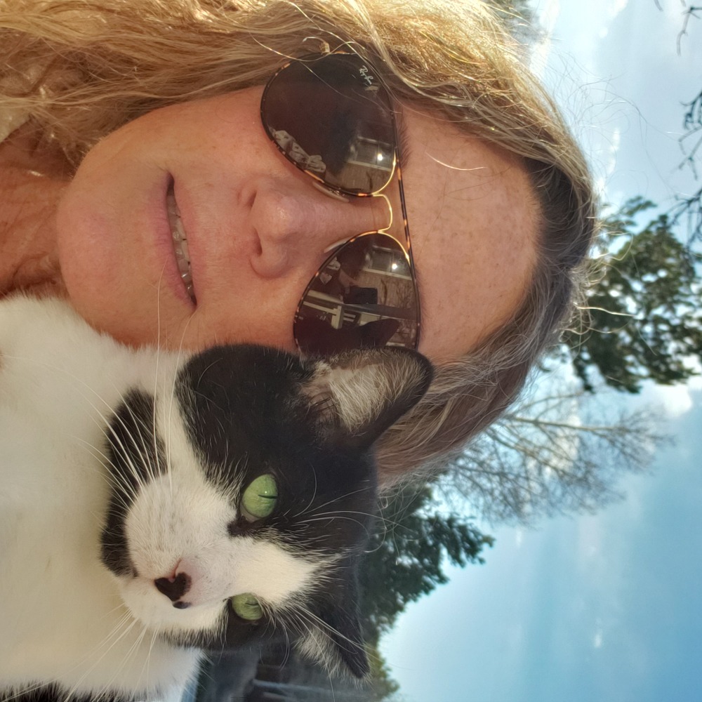 Meet your Posher, Gina